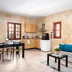 Lapsi - Traditional Maltese Style Near The Promenade *