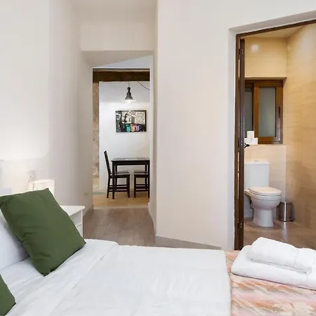 Apartman Lapsi - Traditional Maltese Style Near The Promenade *