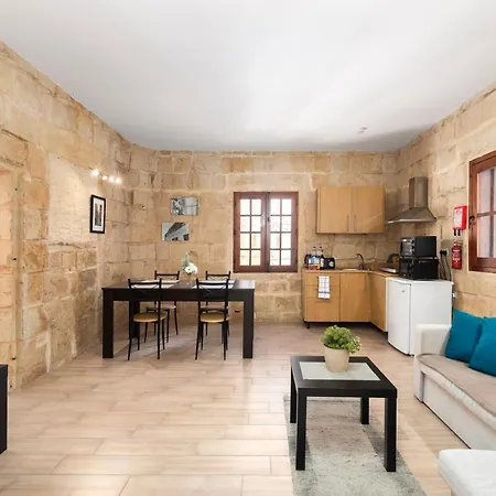 Lapsi - Traditional Maltese Style Near The Promenade Апартаменты Сент Джулианс