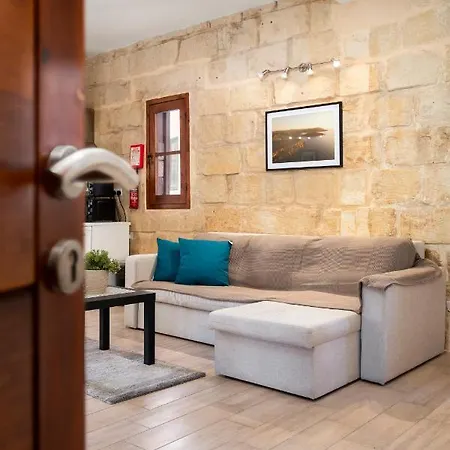 Lapsi - Traditional Maltese Style Near The Promenade Lejlighed Saint Julian's