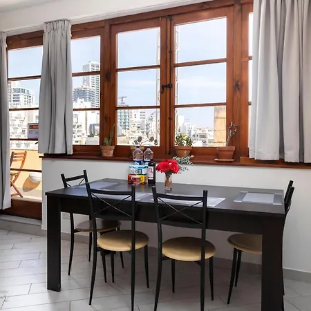 Lapsi - Traditional Maltese Style Near The Promenade *