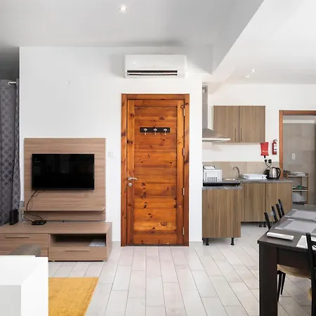 Lapsi - Traditional Maltese Style Near The Promenade