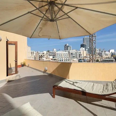 Lapsi - Traditional Maltese Style Near The Promenade * Сент Джулианс