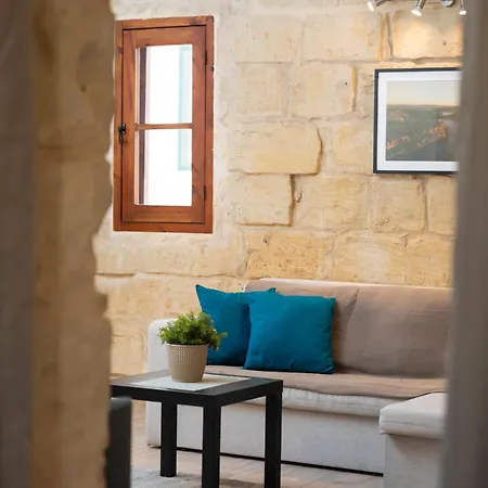 Апартаменты Lapsi - Traditional Maltese Style Near The Promenade *