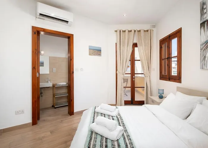 Lapsi - Traditional Maltese Style Near The Promenade Apartment *