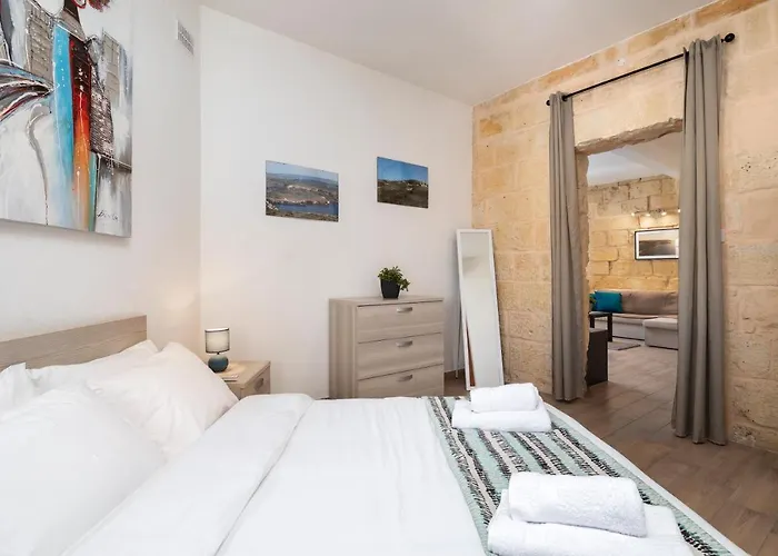 Lapsi - Traditional Maltese Style Near The Promenade Apartment