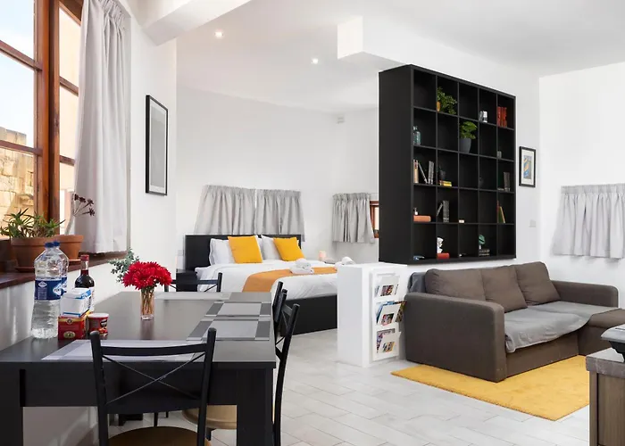 Lapsi - Traditional Maltese Style Near The Promenade *