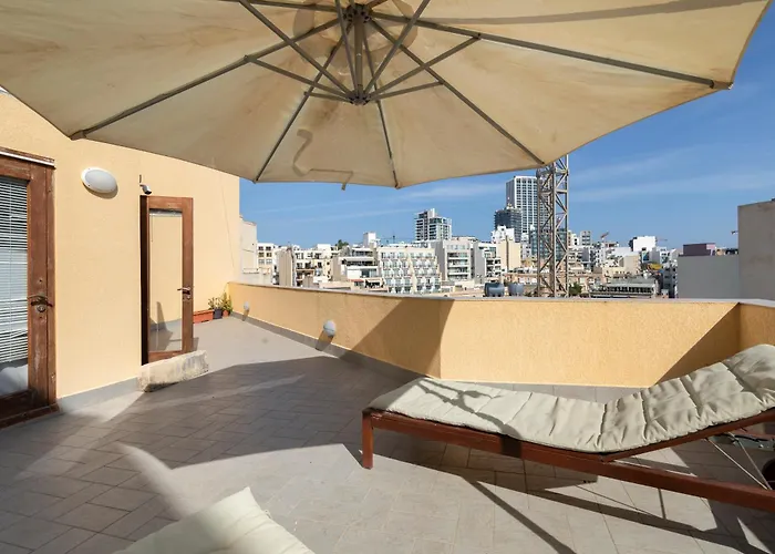 Lapsi - Traditional Maltese Style Near The Promenade * San Ġiljan