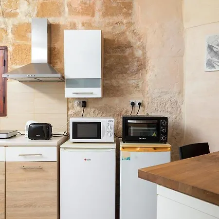 Lapsi - Traditional Maltese Style Near The Promenade *