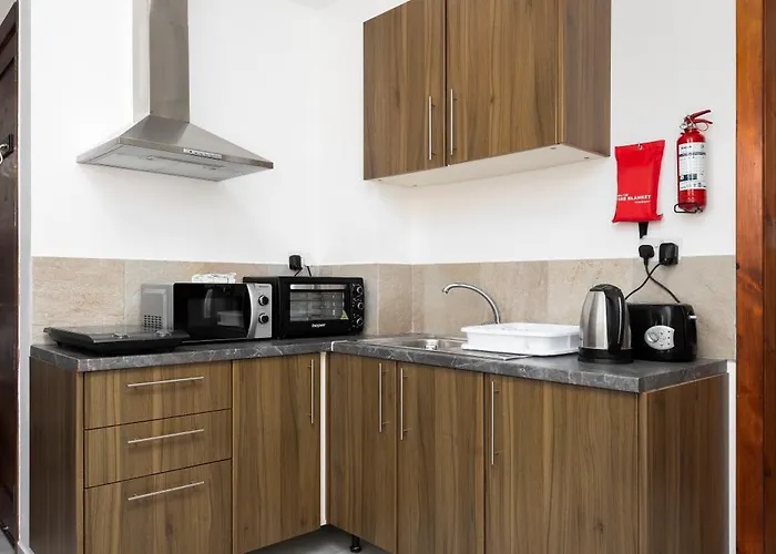 Lapsi - Traditional Maltese Style Near The Promenade דירה Saint Julian's